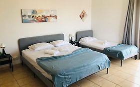 Blife Felicya Private Rooms